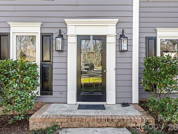 3rd image of 5005 Rosewater Ct