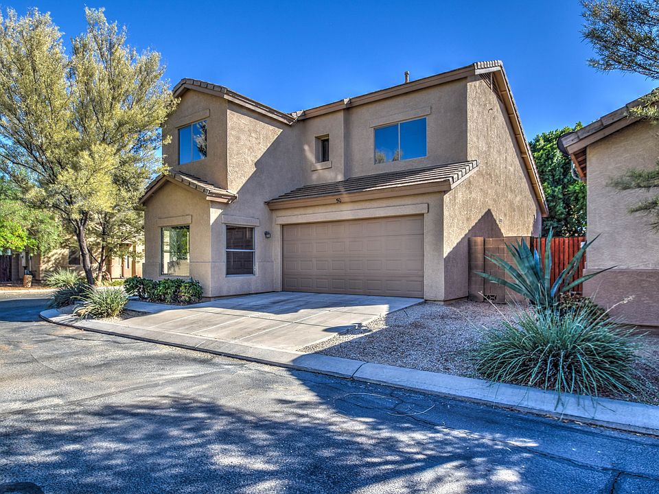 Single family w/2 car garage