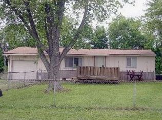 109 S Lyne St, Raymore, MO 64083