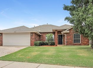 21943 Pleasant Ridge Rd, Edmond, OK 73003