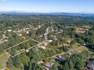 12384 SW Clara Ln, Lake Oswego, OR 97035