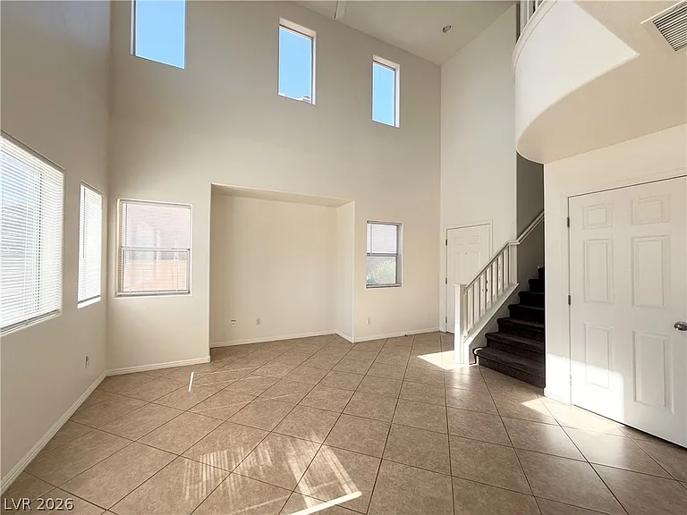 990 Cantabria Heights Ave — Photo 5