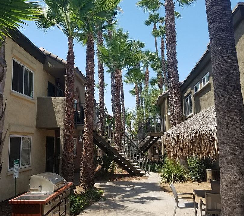 1st image of 1000 S Mollison Ave Unit 3