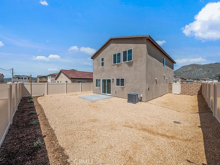 30547 Operetta St — Photo 33