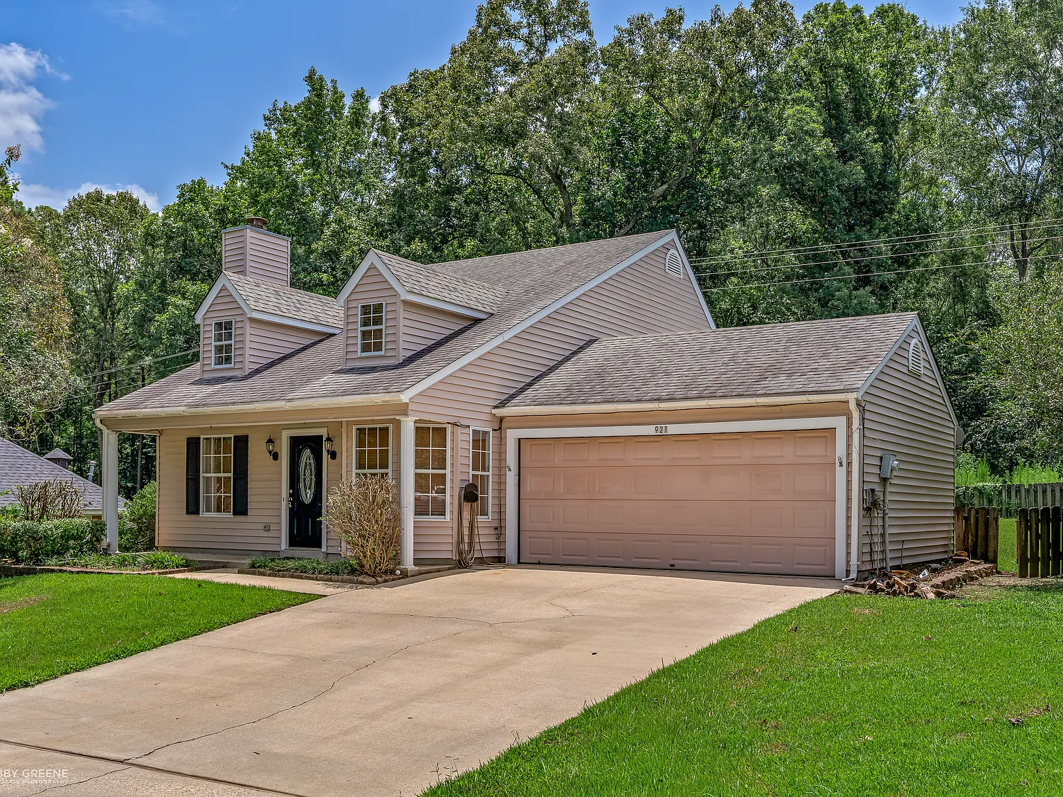 3 bed, 1685 sqft, $2,050 — Photo 1