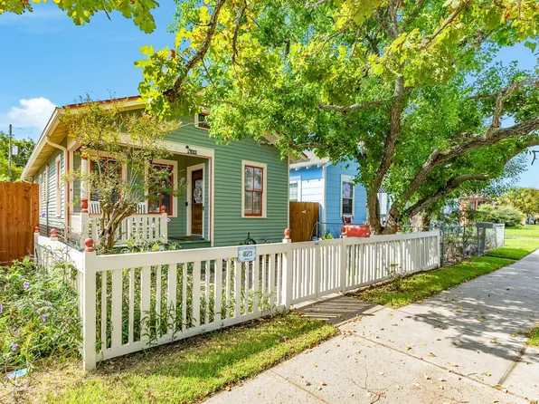 4123 Avenue Q, Galveston, TX 77550