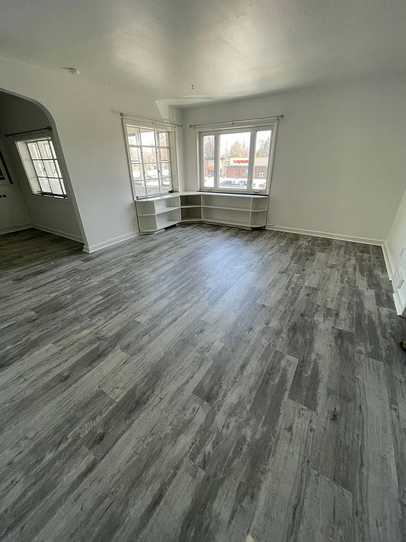 3738 W. 12th St — Photo 1
