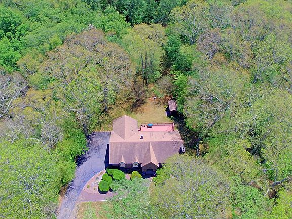 2nd image of 7 Forest Ln
