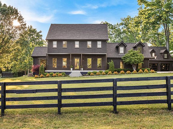 27th image of 2031 Maple Ln