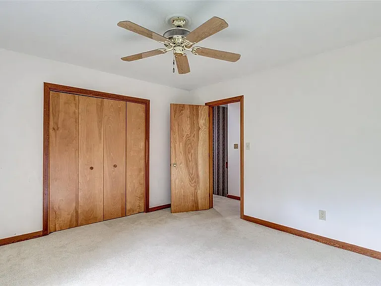 310 Cedarwood Ln #B — Photo 7