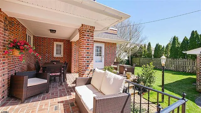 6104 Ventnor Ave — Photo 21