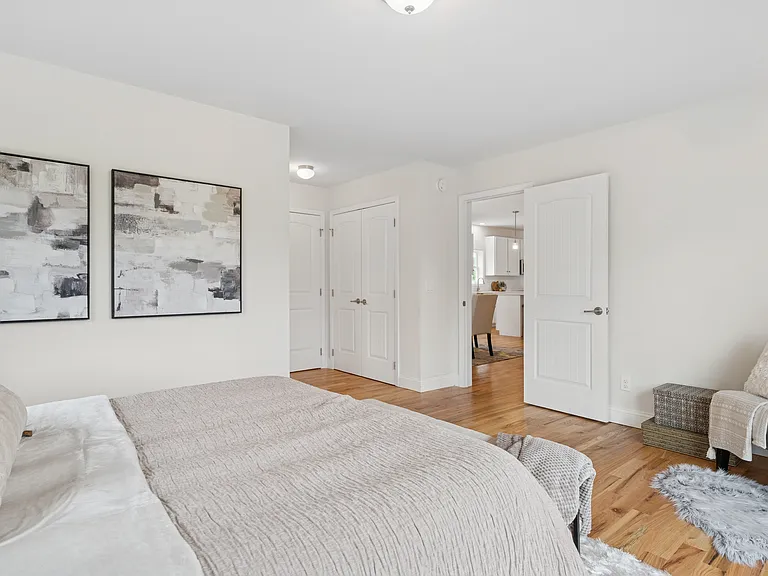 4 Sterling Dr — Photo 13