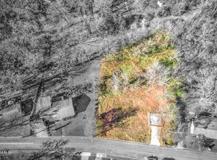 106 E Pasadena Rd, Oak Ridge, TN 37830