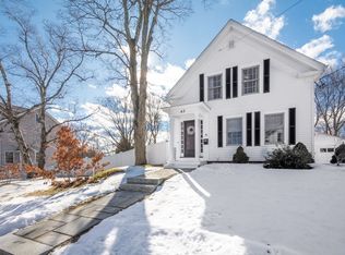 43 Village St, Reading, MA 01867