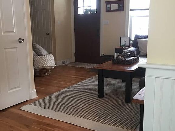 5th image of 11 Cottage St APT 1