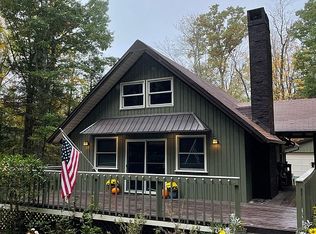 325 E Fairway Rd, Central City, PA 15926