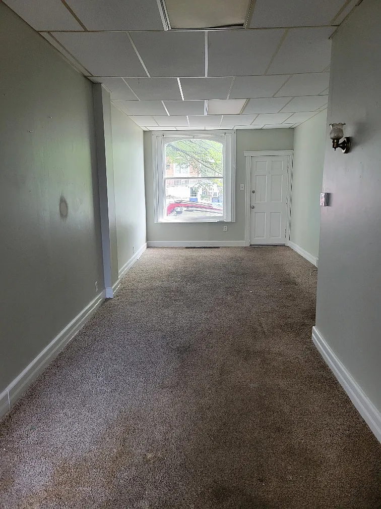 3 bed, 1128 sqft, $1,325 — Photo 2