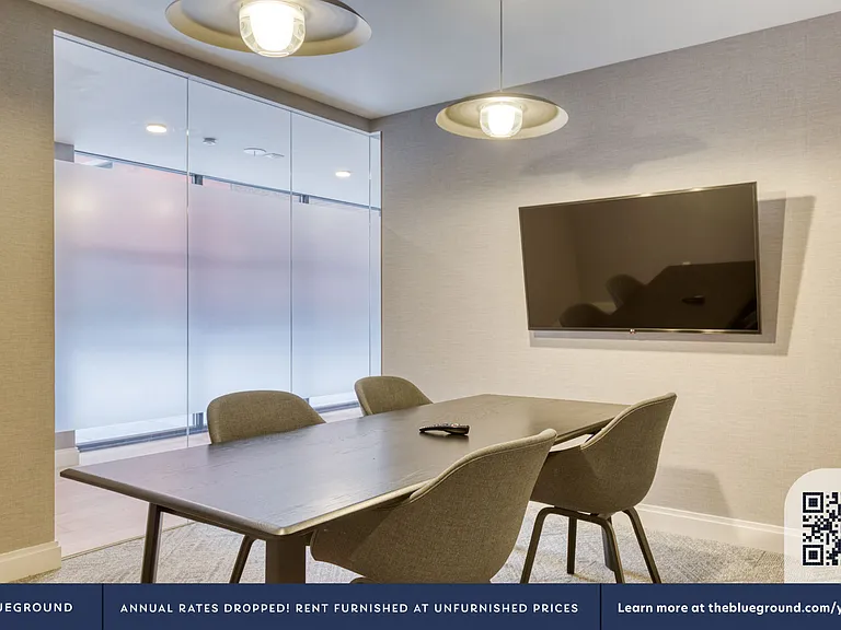 520 W 43rd St #24F — Photo 33