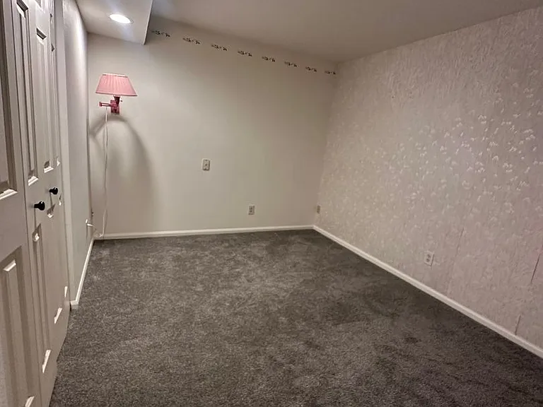 1032 W Pikes Peak Ave — Photo 11