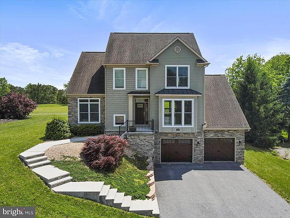 5th image of 2238 Castlegreen Dr