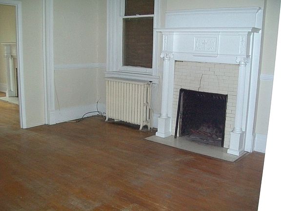 5th image of 2231 Monument Ave #3