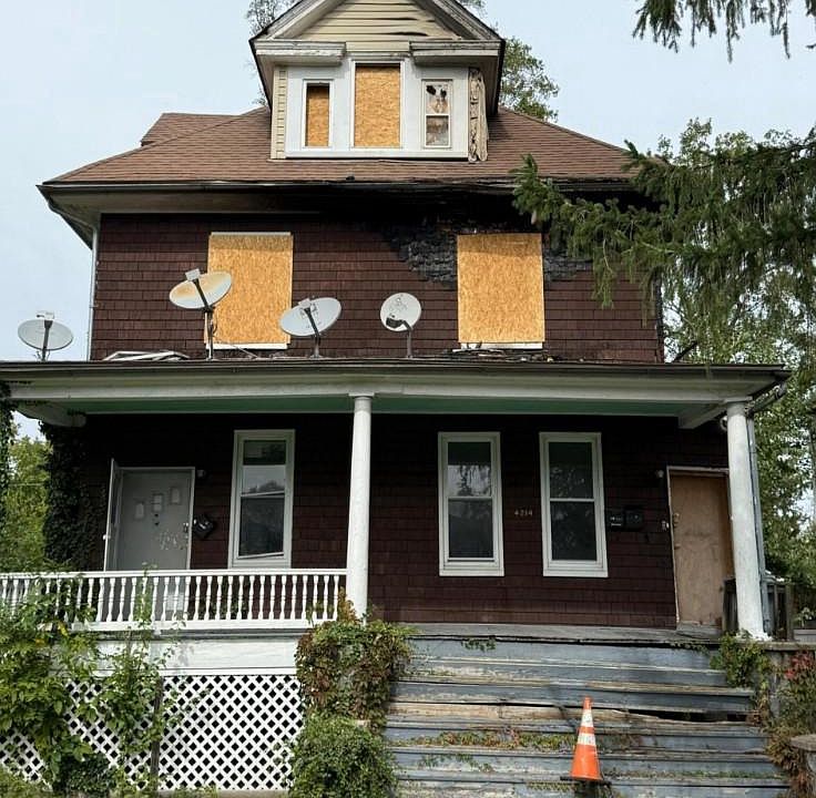 1st image of 4214 Springdale Ave