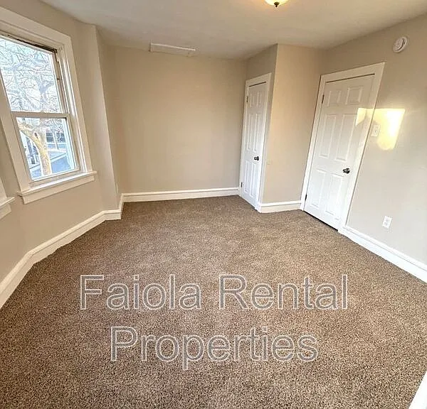 905 Keener Ave — Photo 8