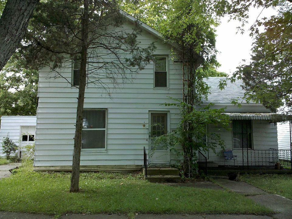 1st image of 210 S Brayer St