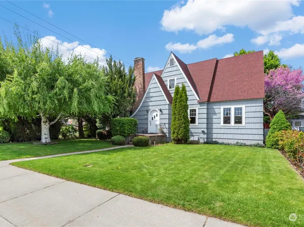 417 N Columbia Street, Chelan, WA 98816