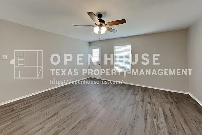 3 bed, 2.0 bath, 1378 sqft, $1,850 — Photo 3