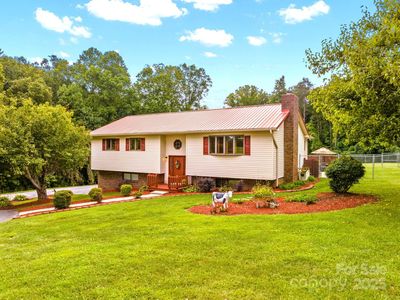 1580 Ridge Rd, Hendersonville, NC, 28792