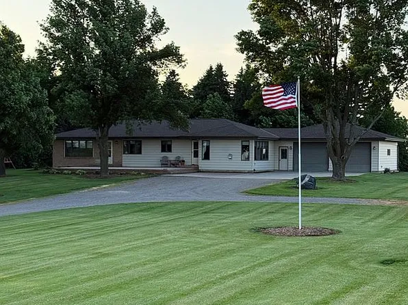 4910 210th Ave SE, Lake Lillian, MN 56253