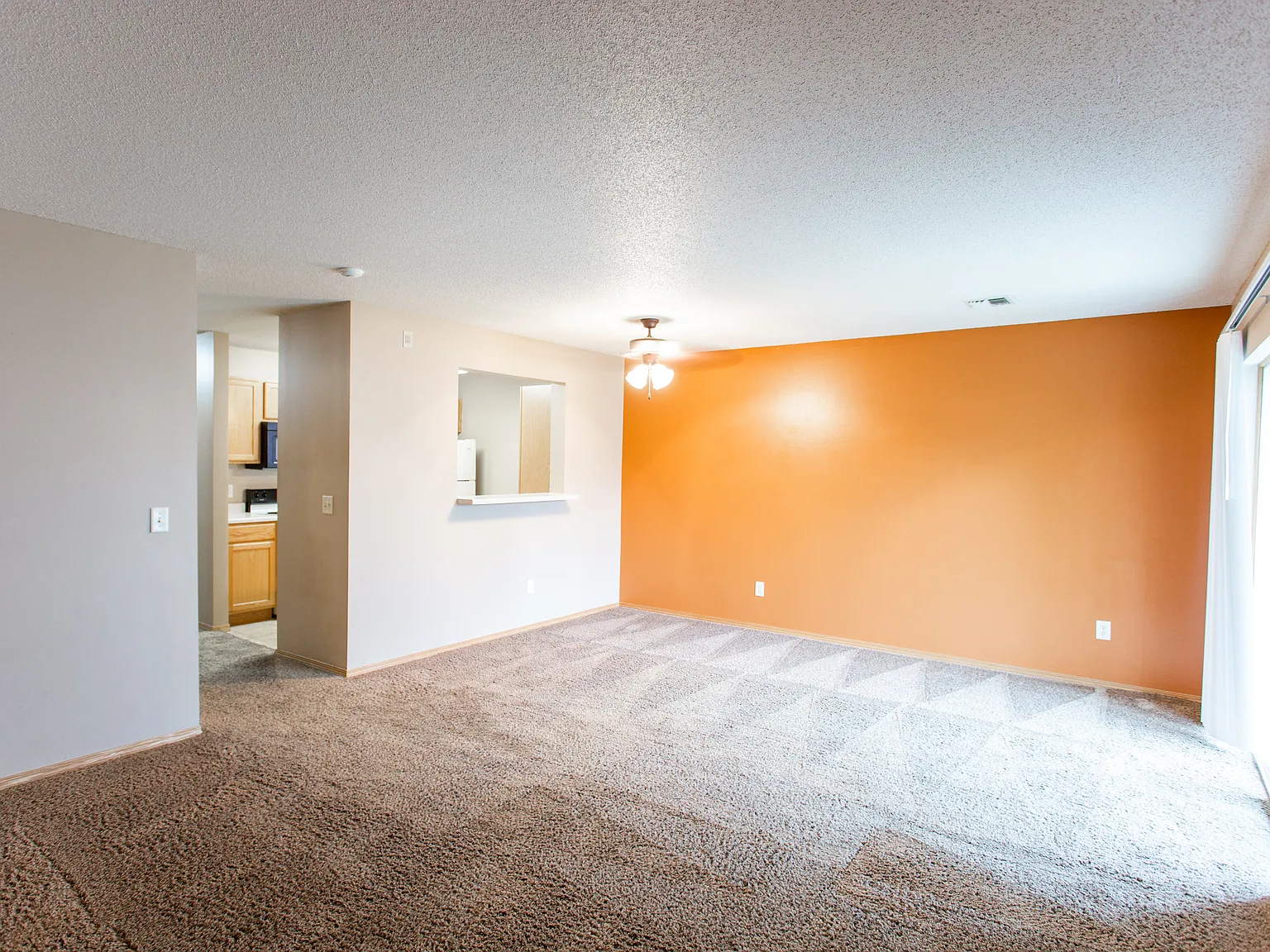 Deer Ridge Apartments — Photo 3
