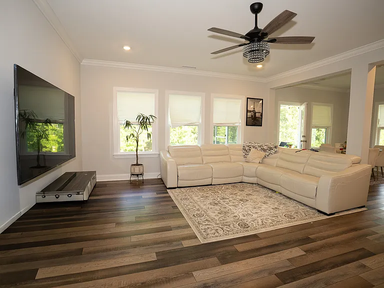 552 Tanner Lake Ln — Photo 14