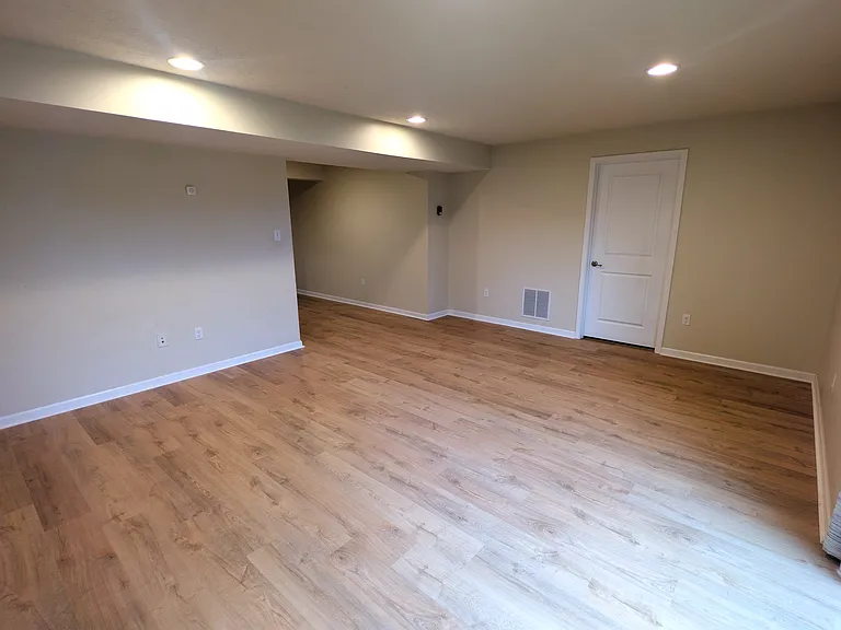 766 Village Club Dr — Photo 31
