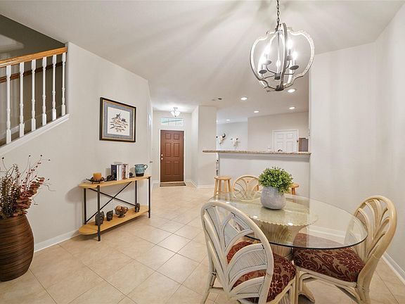 4th image of 10215 Thornmont Ln