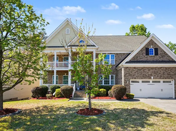 320 Knollcrest Ln, Knightdale, NC 27545