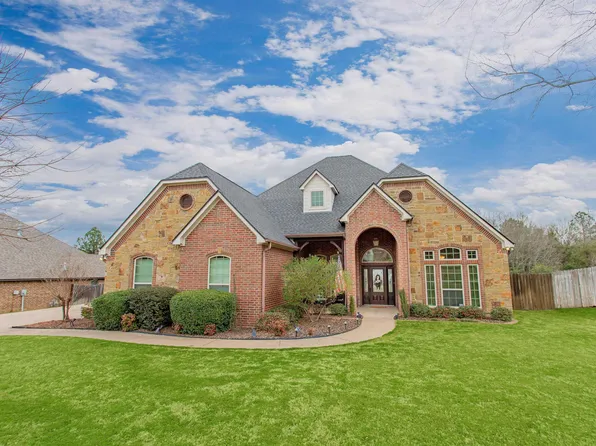 253 Heritage Ct, Lindale, TX 75771