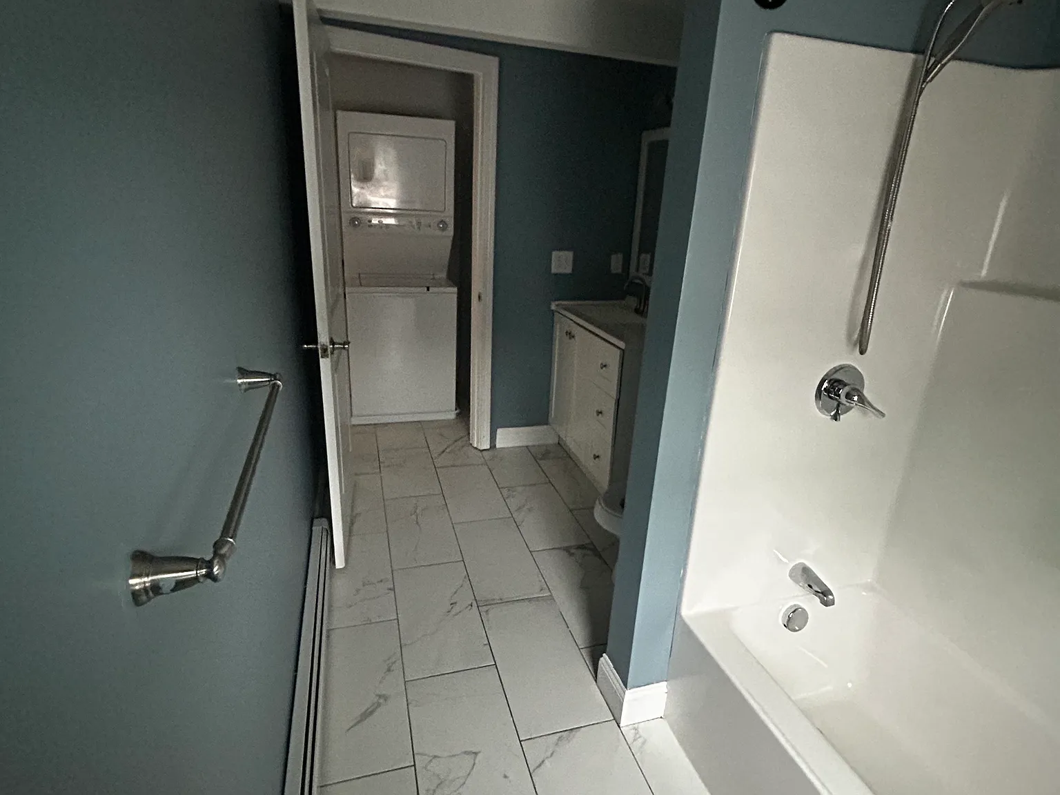 3 bed, 1500 sqft, $3,000 — Photo 3