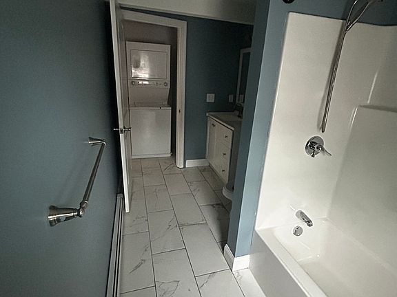 3rd image of 601 Wood St #4
