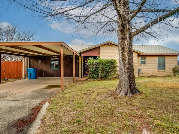 1406 Primrose Ln, Cisco, TX 76437