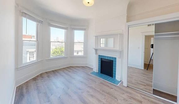 3rd image of 428 Oak St #429