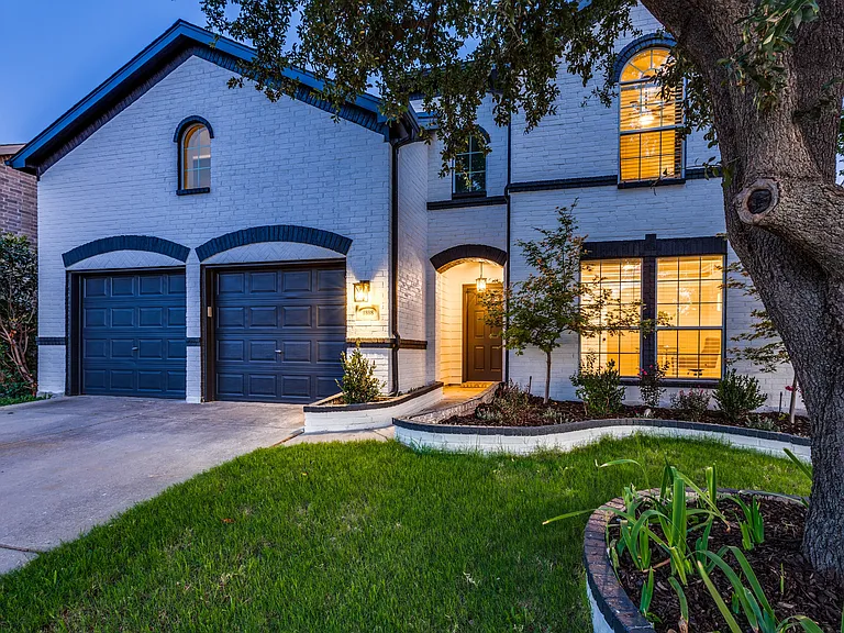 1808 Ringtail Dr — Photo 2