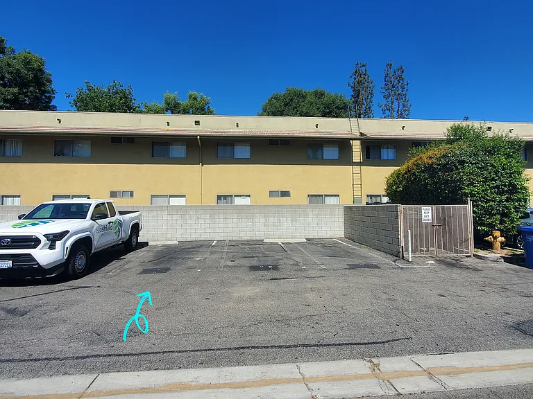 17900 Sherman Way #418 — Photo 16