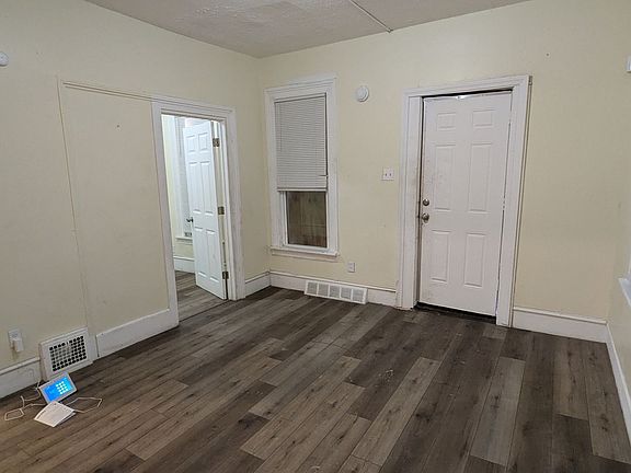 3rd image of 3404 Walton Ave Rear 3406