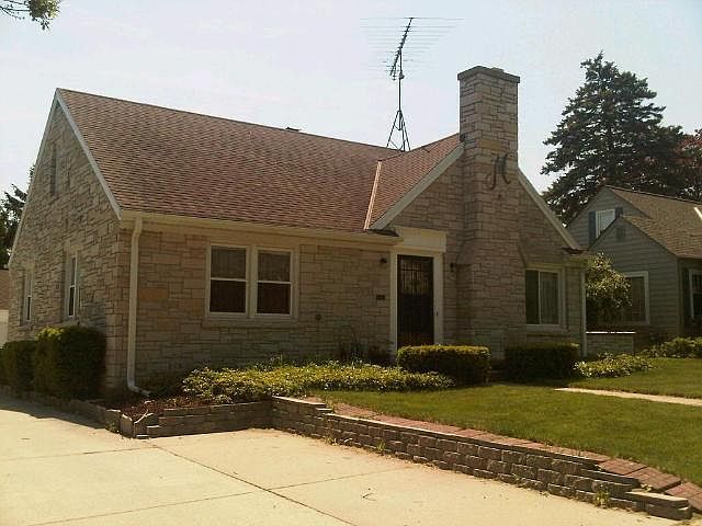 1st image of 837 W Lincoln Ave