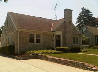 837 W Lincoln Ave, Port Washington, WI 53074