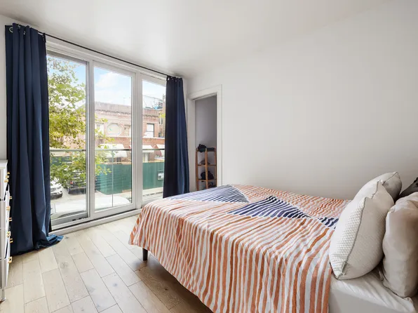 15 East 19th Street image 5 of 12