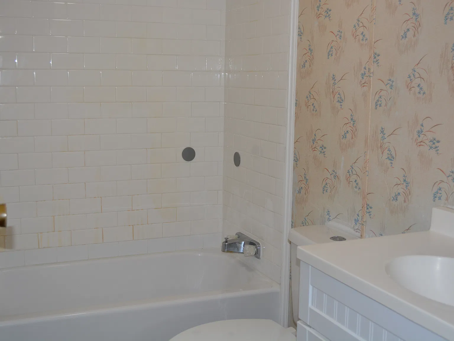 3 bed, 1344 sqft, $1,600 — Photo 2