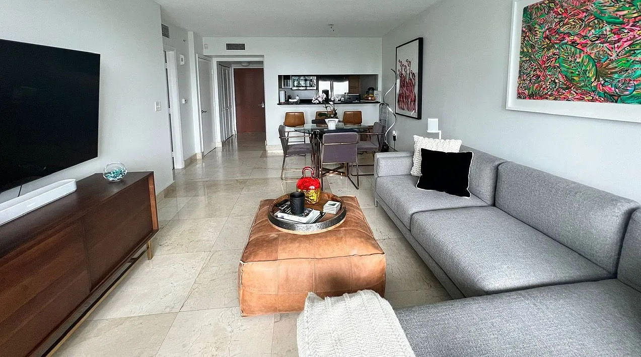 1 bed, 1.0 bath, 775 sqft, $3,000 — Photo 1